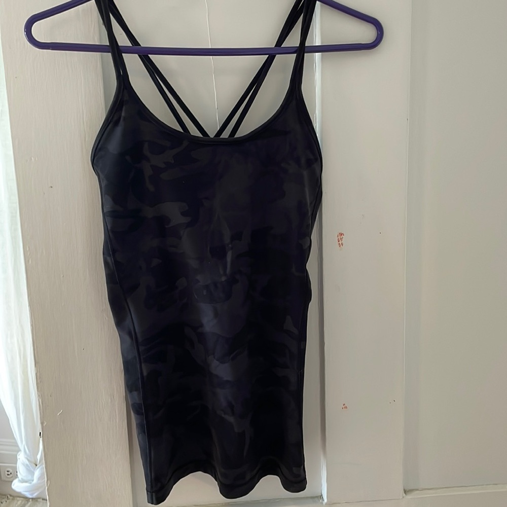 Lululemon tank top